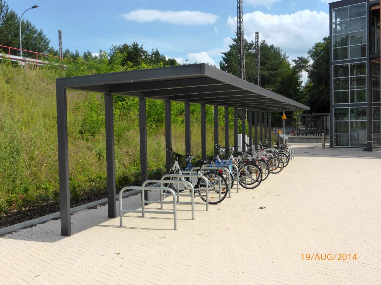 Die Fahrradüberdachung TT-Struve Regio ES von Team Tejbrant